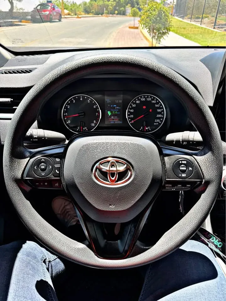 Toyota RAV4 full 2026, foto 2