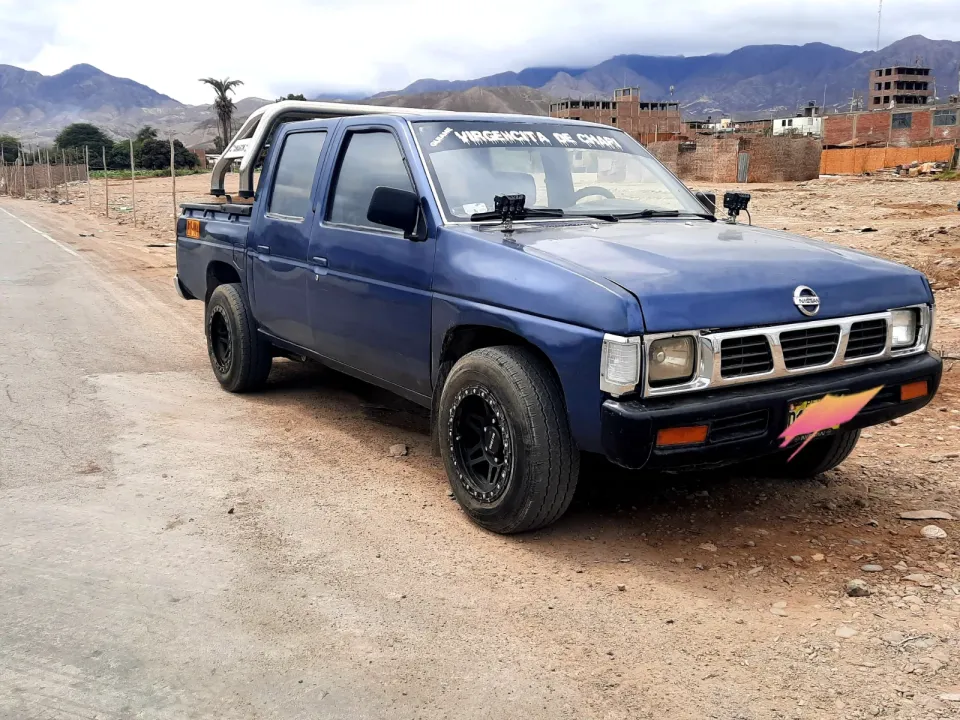Nissan Fiera Pickup 1997, foto 2