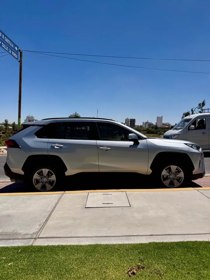 Toyota RAV4 full 2026, foto 5