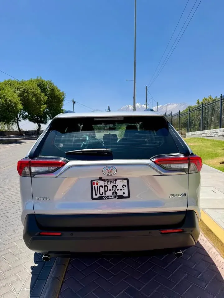 Toyota RAV4 full 2026, foto 3